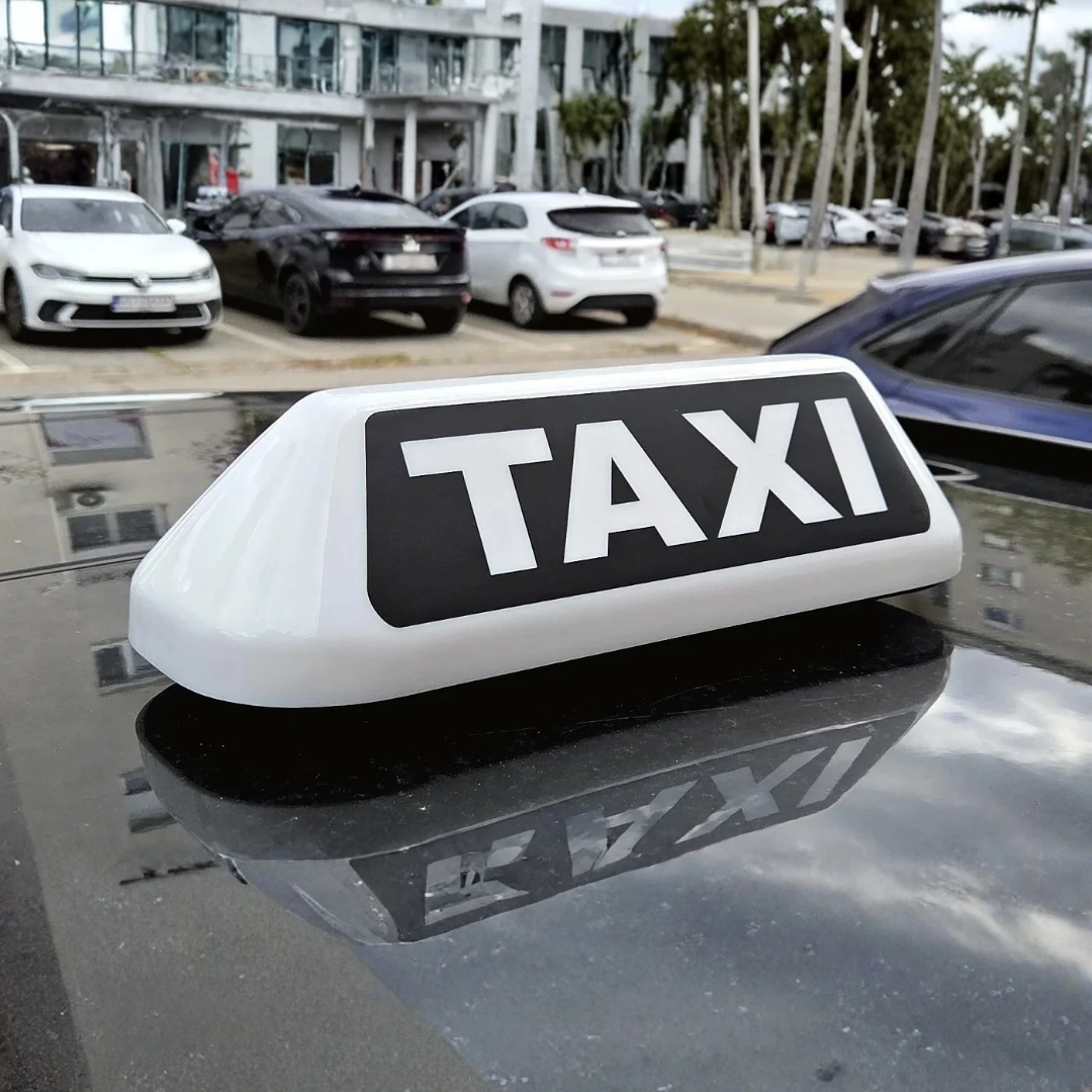 Krovna TAXI LED tabla s magnetom i priključkom za upaljač